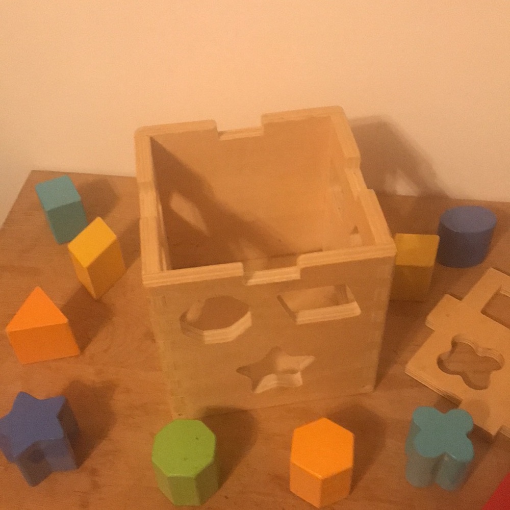 Block sorting toy - Picture 2 of 5